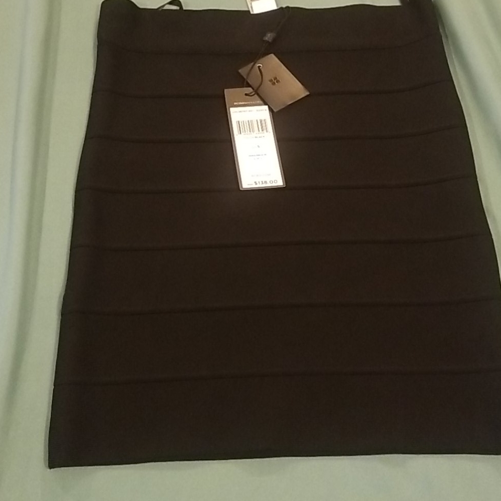 Bcbgmaxazria bodycon skirt